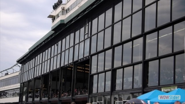 SuffolkDowns2019-0629-GrandSTANDWindowsATtrack